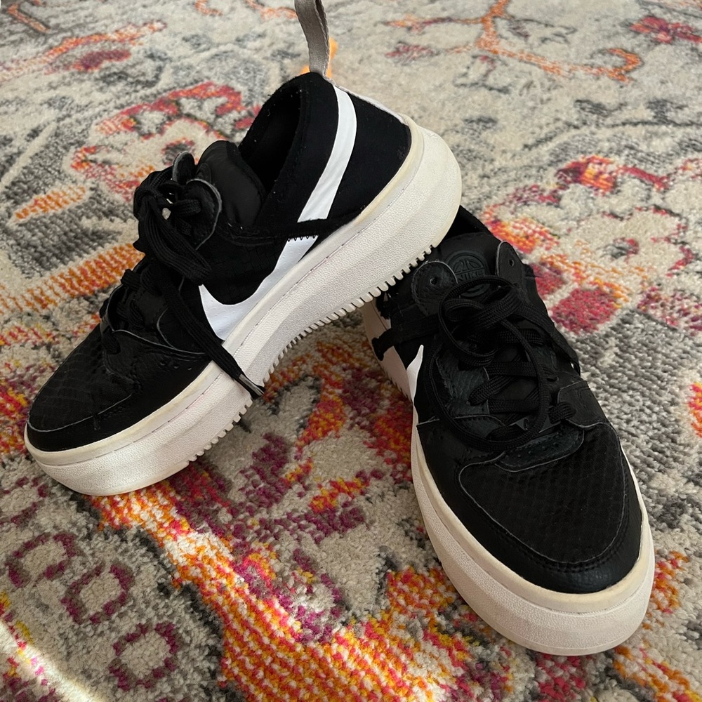 Nike court vision Alta